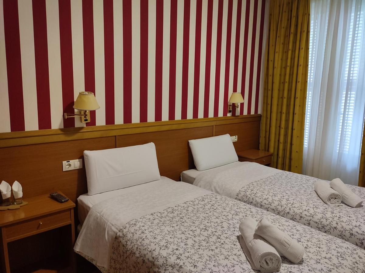 Hostal Salome Madrid Luaran gambar