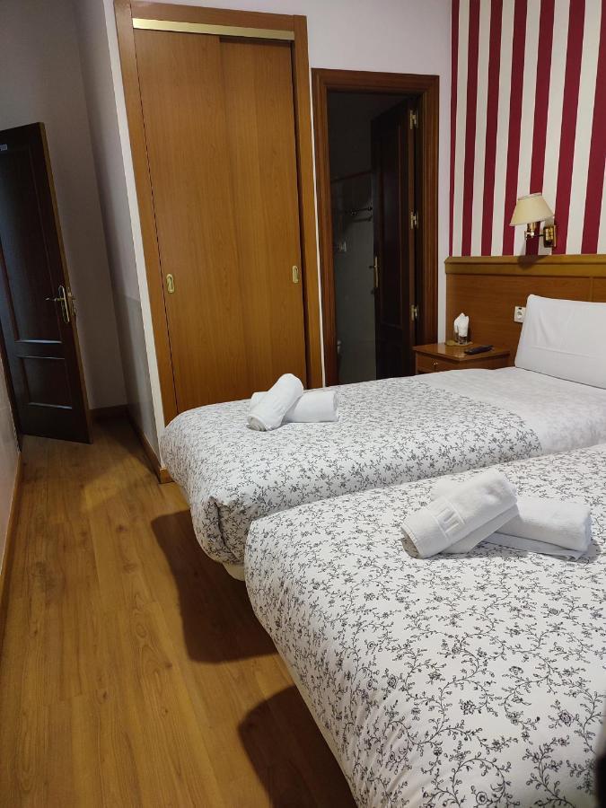 Hostal Salome Madrid Luaran gambar