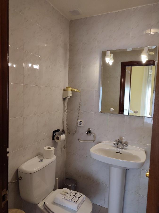 Hostal Salome Madrid Luaran gambar