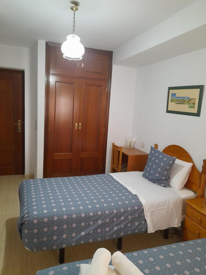 Hostal Salome Madrid Luaran gambar
