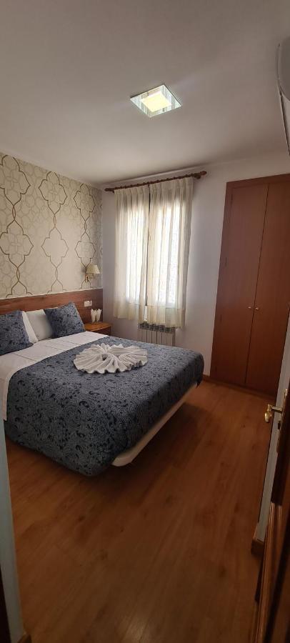 Hostal Salome Madrid Luaran gambar