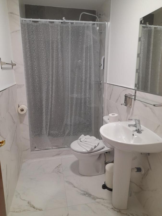 Hostal Salome Madrid Luaran gambar
