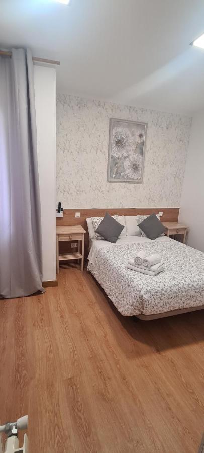 Hostal Salome Madrid Luaran gambar