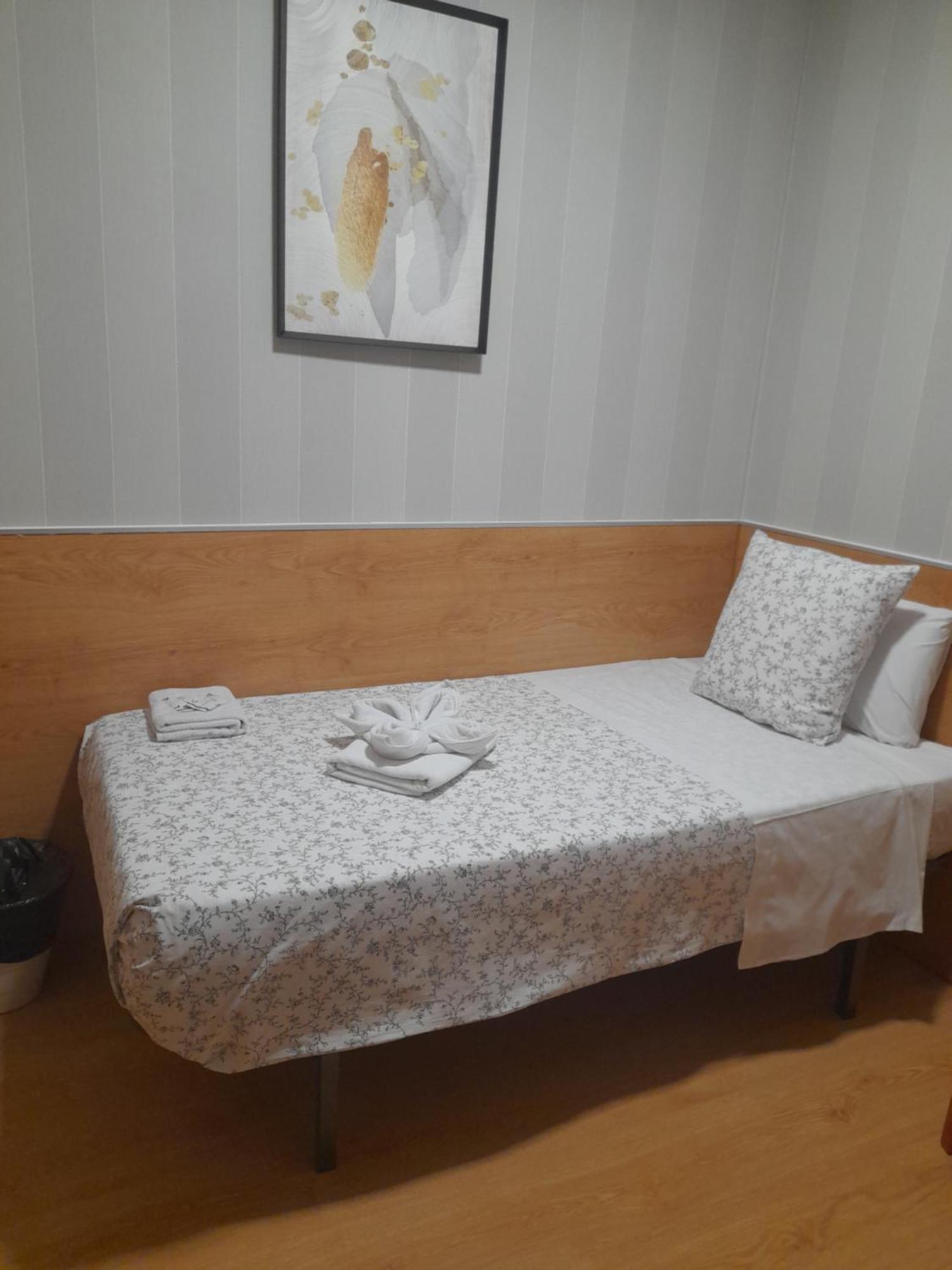 Hostal Salome Madrid Luaran gambar